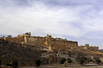 [ photo: Amber Fort long view, Jaipur, Rajasthan, India, February 2010 (img 205-012) ]