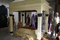 [ photo: Hazrat Inayat Khan's Sarcophagus, at his Dargah, New Delhi, NCT Delhi, India, February 2010 (img 176-049) ]