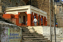 [ photo: Kashi, Babua Pandey Ghat, Kumiko House Shrine, Varanasi, Uttar Pradesh, India, February 2010 (img 196-072) ]